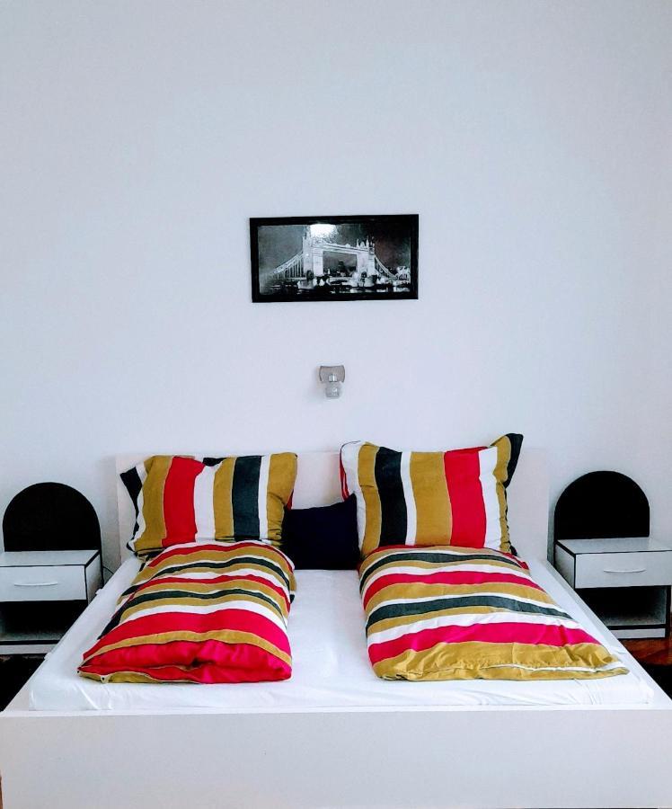 Pecs Park Apartment Exterior foto
